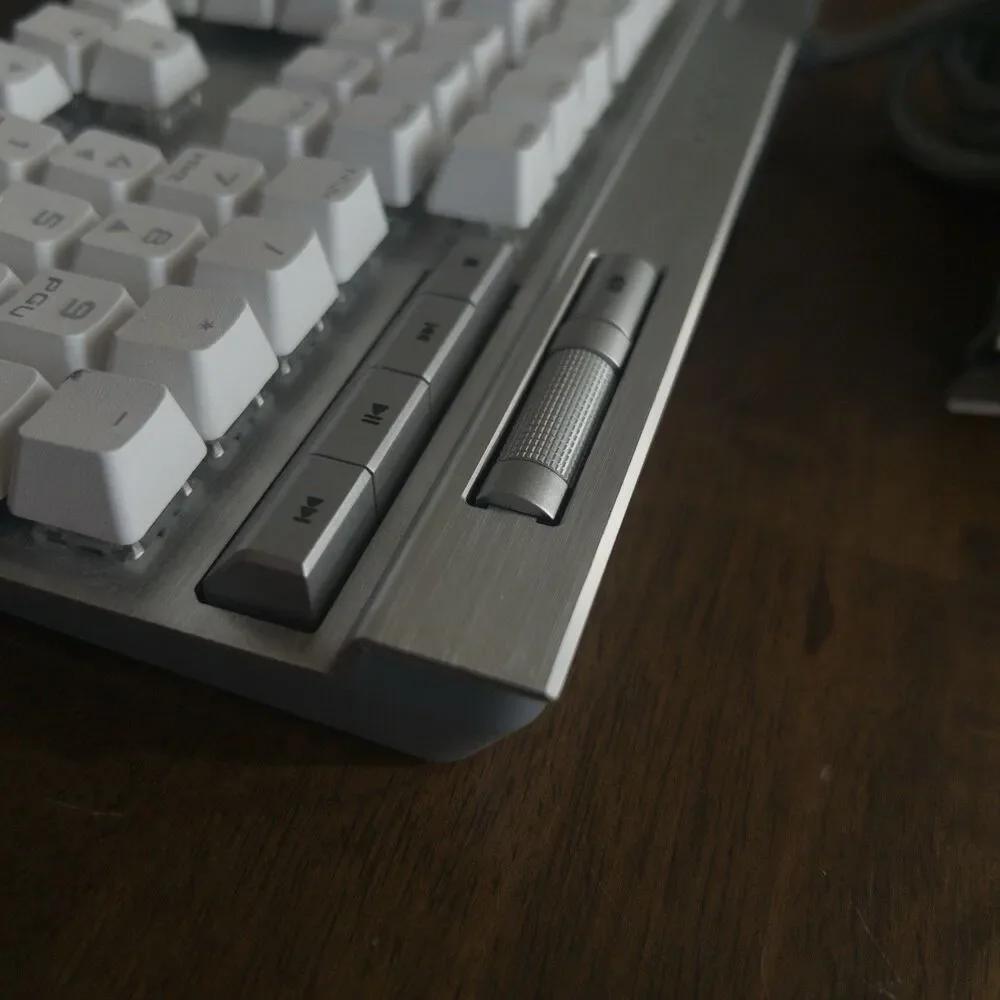 Corsair K70 RGB MK.2 SE RAPIDFIRE Cherry MX Speed Mechanical Gaming Keyboard